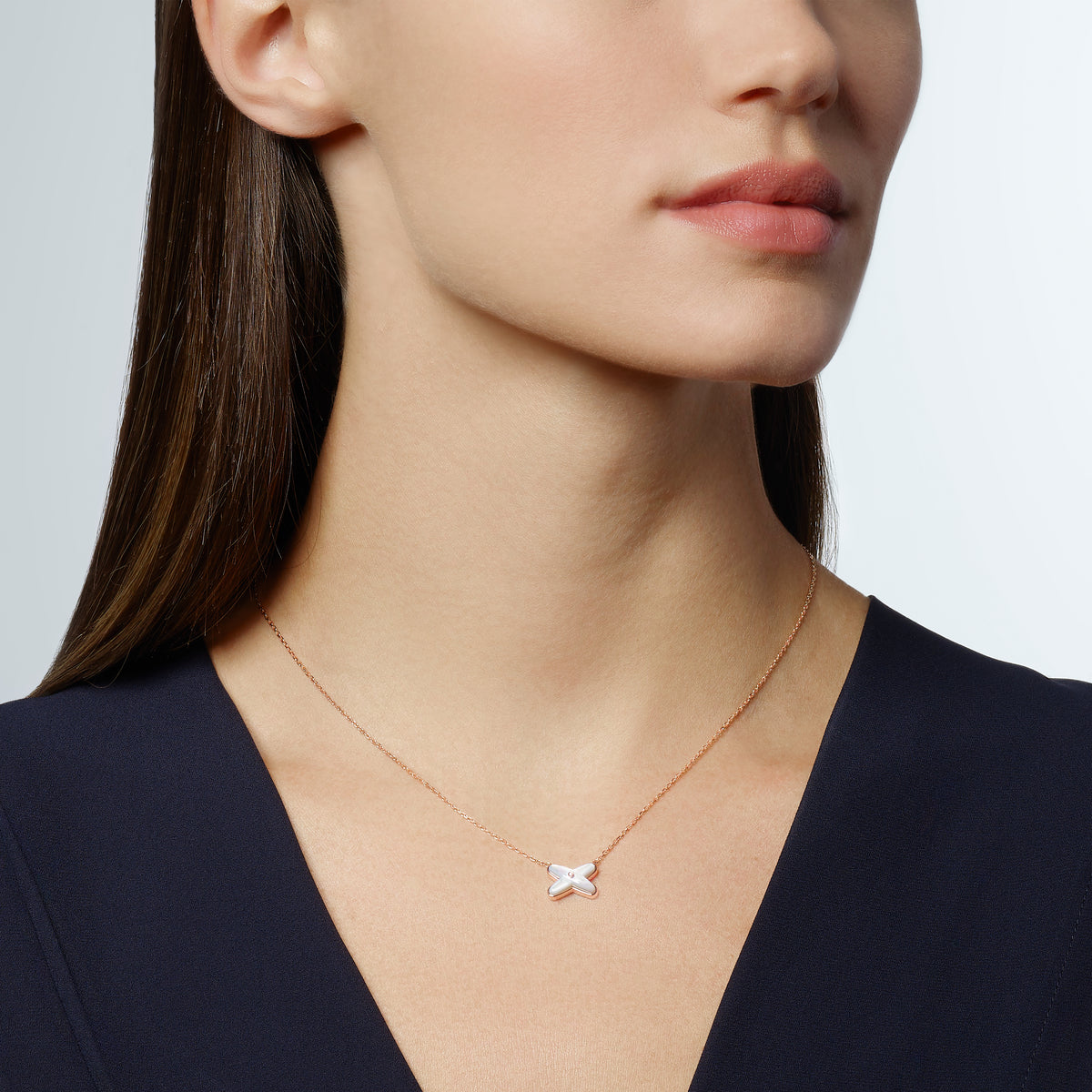 CHAUMET - Liens缘系·一生 - 项链 - 玫瑰金吊坠，珍珠母贝和钻石 - 082930