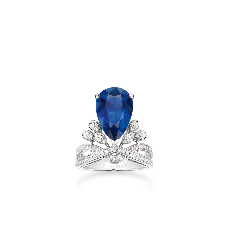 CHAUMET - JOSÉPHINE - RING - Platinum solitaire, 5 carat sapphire, diamonds - 083784