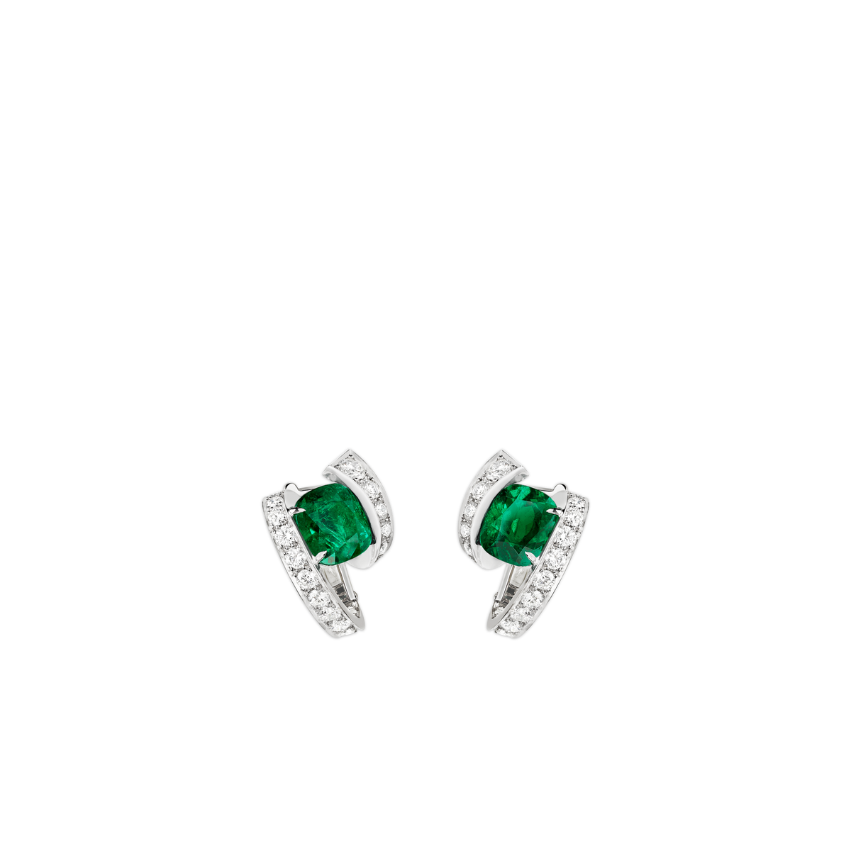 White gold earrings, emeralds and diamonds TORSADE DE CHAUMET White ...