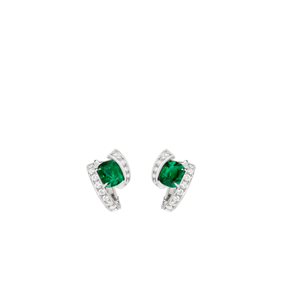 CHAUMET - TORSADE DE CHAUMET - BOUCLES D'OREILLES - Boucles d'oreilles en or blanc, émeraudes et diamants - 085141