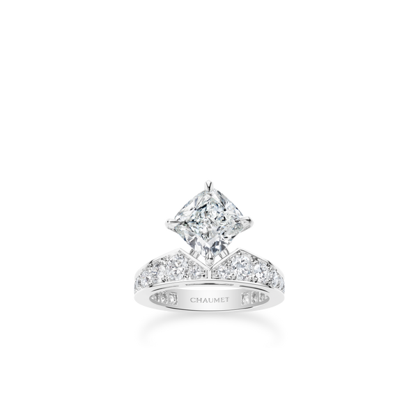 CHAUMET - JOSÉPHINE - BOUCLES D'OREILLES - Boucles d'oreilles en or blanc, diamants - 085371