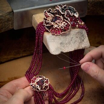 Aria Passionata necklace Chaumet est une fête Craftsmanship