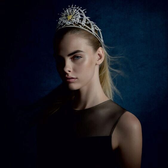 Chaumet reinvents the tiara, tradition, tiara