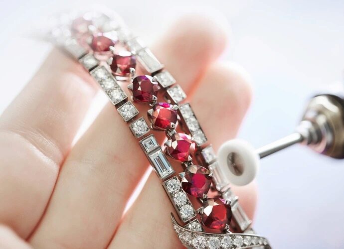 Torsade de Chaumet（トルサード ドゥ ショーメ） | Maison Chaumet