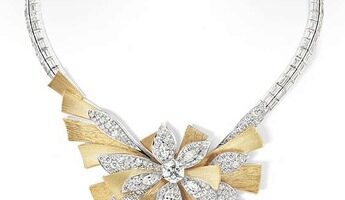 Le Jardin de Chaumet High Jewellery Magnolia necklace