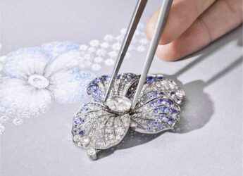 Le Jardin de Chaumet High Jewellery pansy savoir-faire