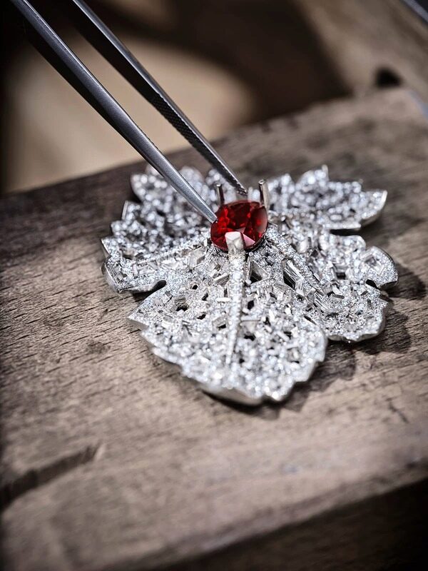 Le Jardin de Chaumet High Jewellery vine leave savoir-faire