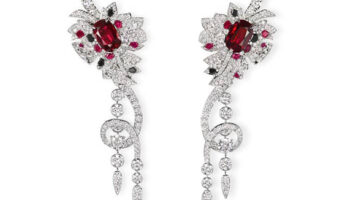 Le Jardin de Chaumet High Jewellery vine leave earrings