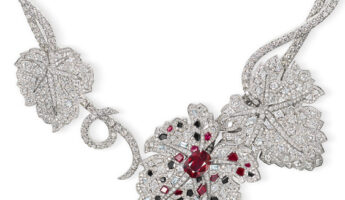 Le Jardin de Chaumet High Jewellery vine leave necklace