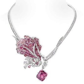 Le Jardin de Chaumet High Jewellery Iris necklace