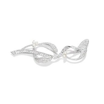 Le Jardin de Chaumet High Jewellery mistletoe brooch