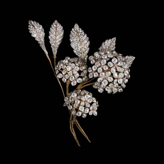 Chaumet Hortensia Historic brooch
