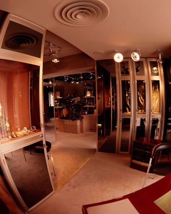 Installation A Golden Age: 1965-1985 Chaumet 12 Place Vendôme