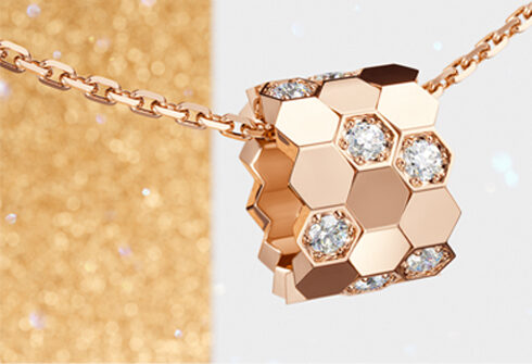 Bee My Love necklace gold necklace gifting chaumet