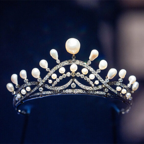 Qatar exhibition chaumet, chaumet and nature, chaumet & nature, middle east chaumet , pearl chaumet , jewellery in pearl