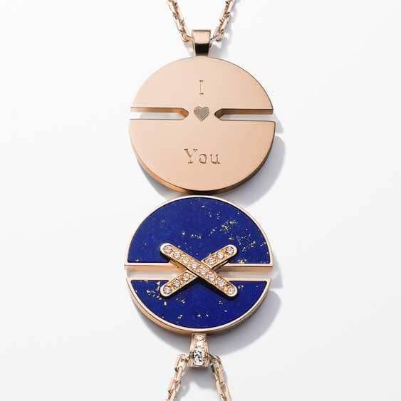 Engraving rose gold diamonds