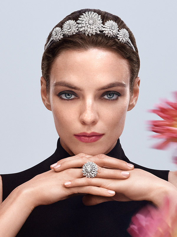 ティアラ製作の伝統 | Maison Chaumet