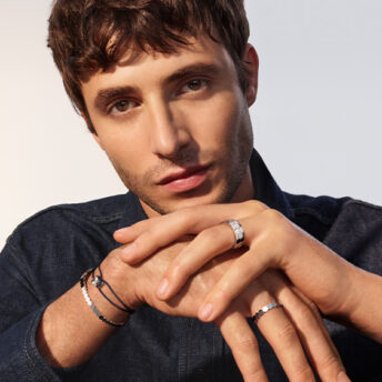 Bee de Chaumet collection | White gold