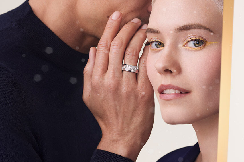 Bee de Chaumet  ring for men in white gold with diamonds.