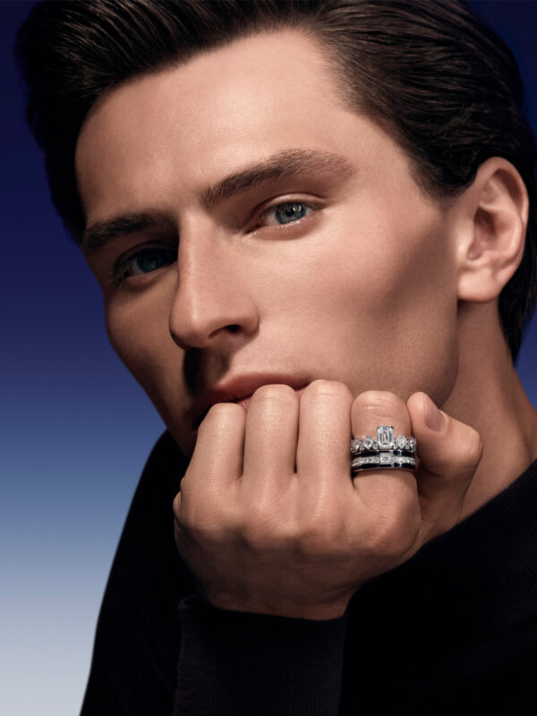 men wearing chaumet ring