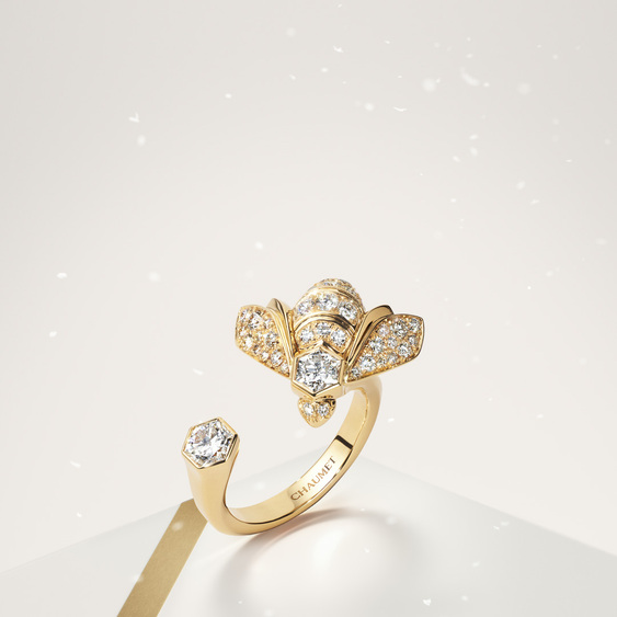 Bee de Chaumet Collection